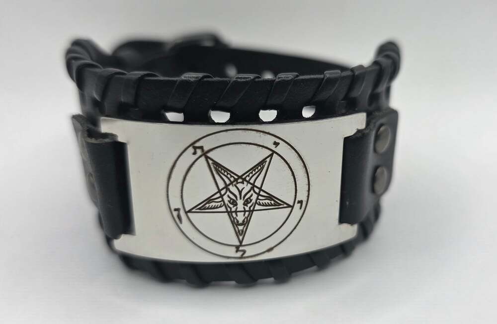 Baphomet Goat Head Inverted Pentagram Black Leather Gothic Cuff Bracelet. New